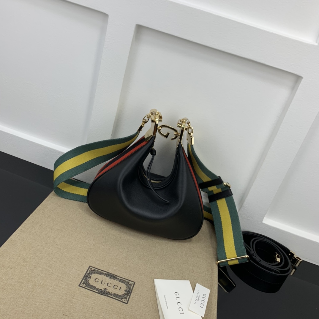 Gucci Hobo Bags